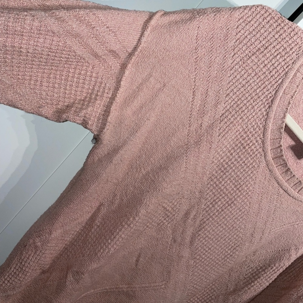 Sweater - Picture 4 of 7